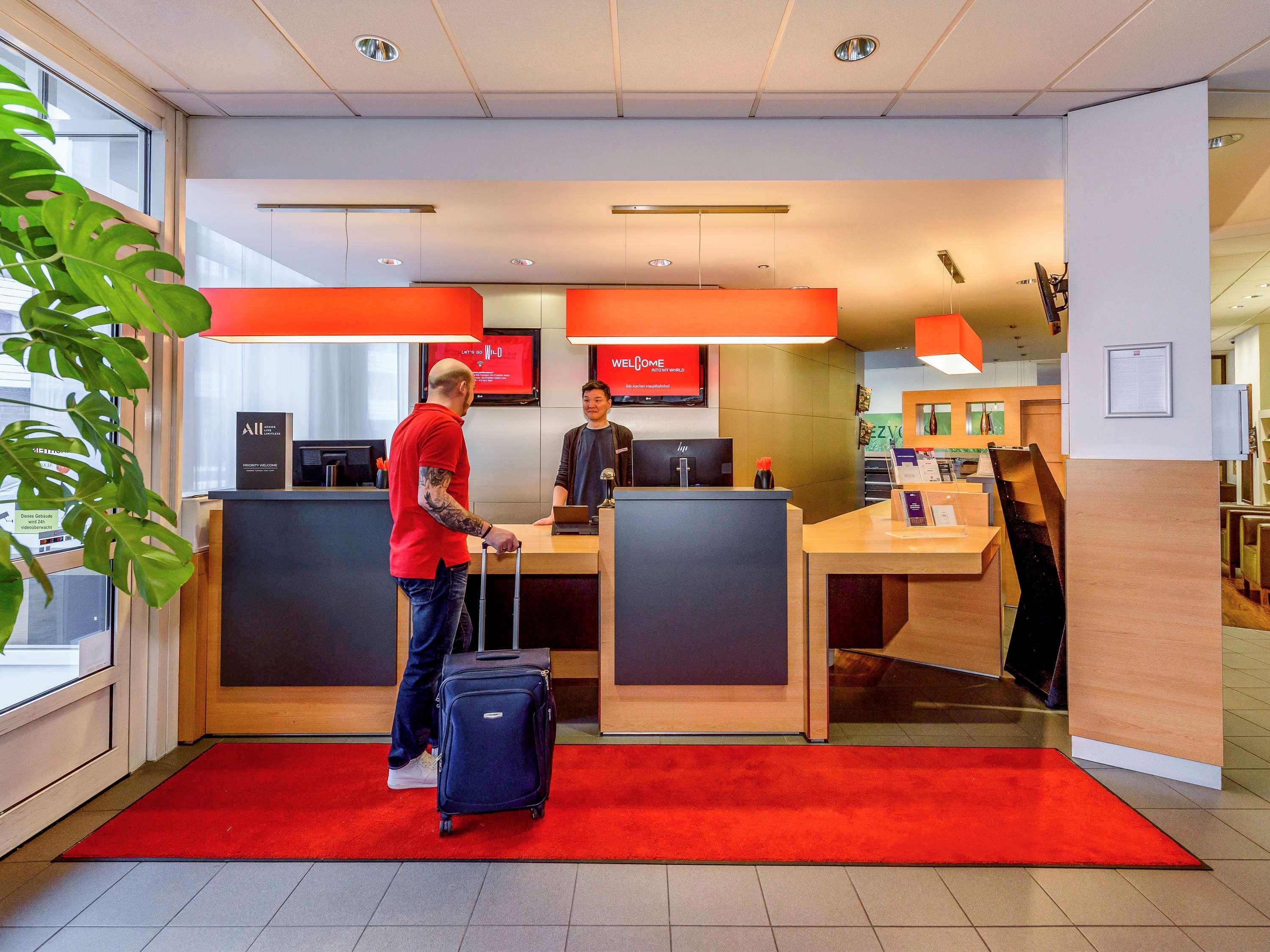 B&B Hotel Aachen-Hbf Eksteriør billede